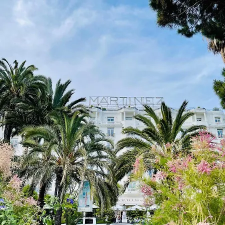 La Rotonde Yourhosthelper Cannes