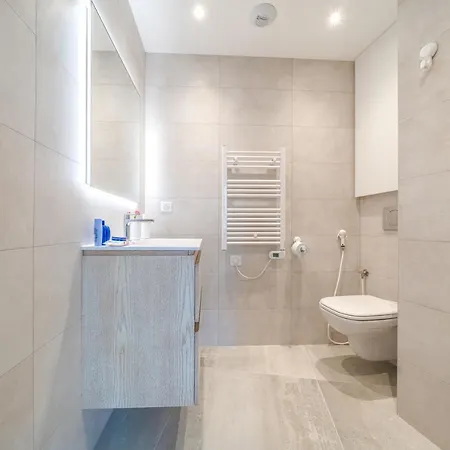 La Rotonde Yourhosthelper * Cannes